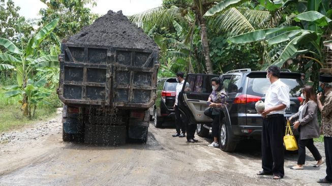 Warga Nengahan Bantul Terganggu Aktivitas Penambangan Pasir, GKR Hemas Sidak ke Lokasi