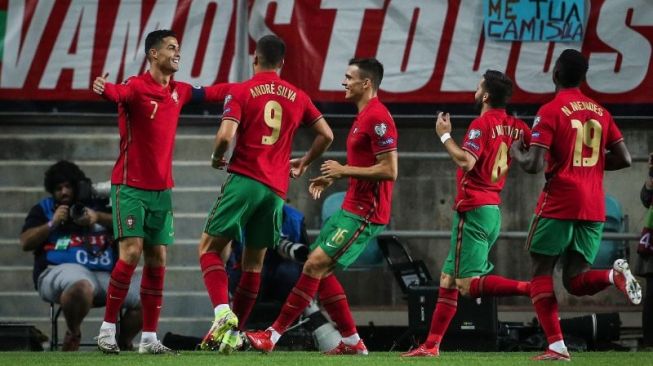 Portugal vs Luksemburg: Cristiano Ronaldo Hattrick, Selecao das Quinas Pesta Gol