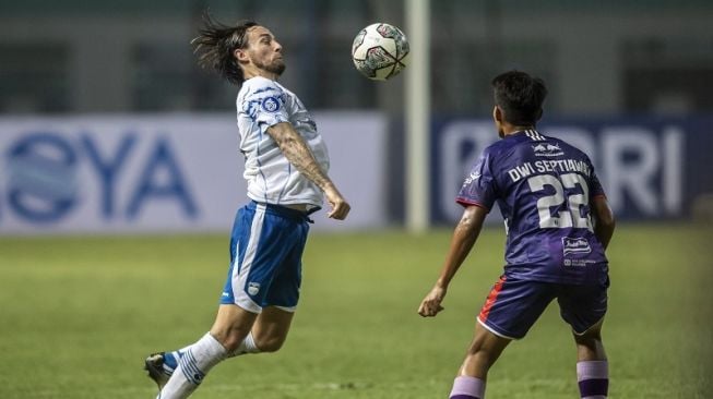 Marc Klok dan Ardi Idrus Bisa Tampil pada Laga Persib Bandung Vs PSS Sleman