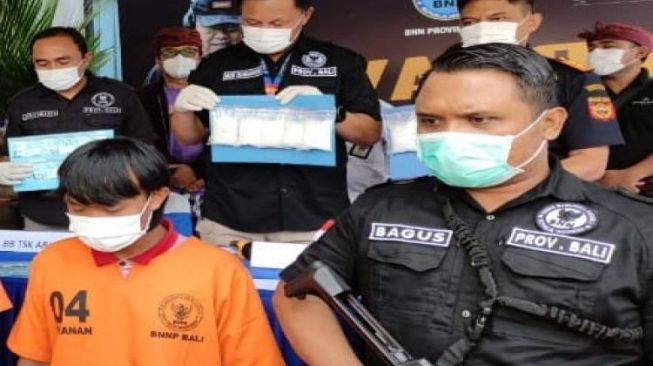 Diberi Hidup di Bali Oleh Sosok Bernama Ayah, Ternyata Mahasiswa Ini Disuruh Jadi Pengedar