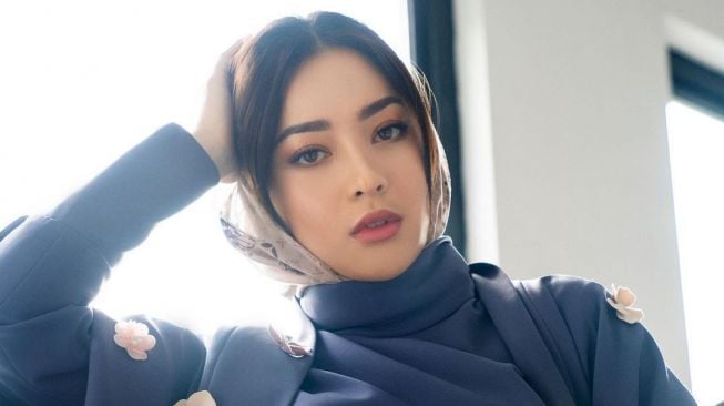 Satu Tahun Menikah, Nikita Willy Kenang Momen Keriwehan saat Ijab Kabul