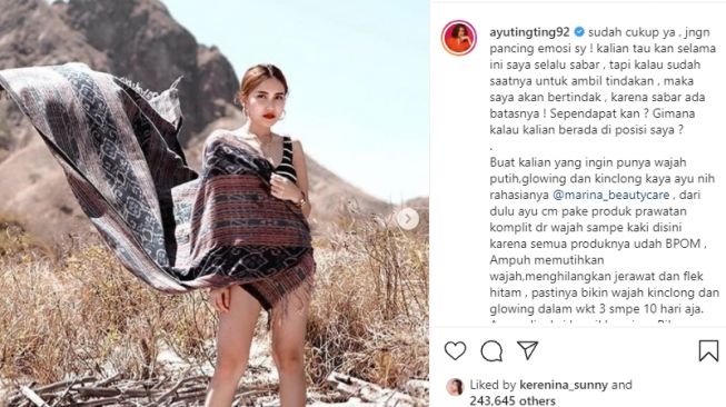 Penampilan seksi Ayu Ting Ting [Instagram/@ayutingting92]