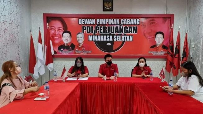 Viral Video Ketua Ranting PDI Perjuangan Marah dan Usir Kepala Sekolah Dasar