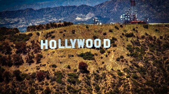 Cek Fakta: Tulisan Ikonik 'Hollywood' Ludes Dilalap Api