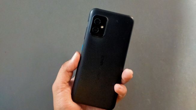 Asus Zenfone 8. [Suara.com/Dicky Prastya]