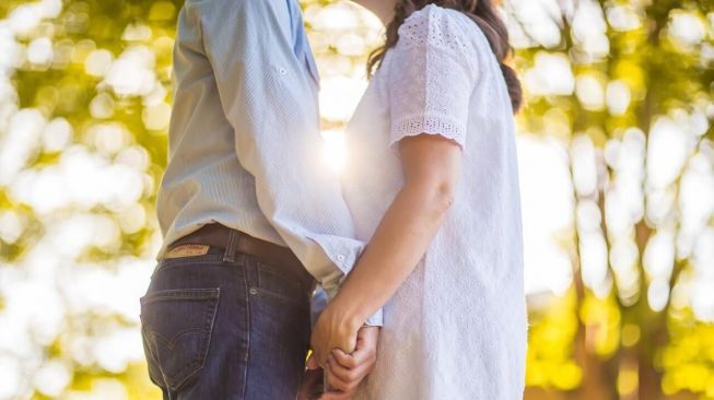 Unik! Viral Pasangan Suami-Istri Ini Punya Nama Lengkap Nyaris Sama Persis, Cuma Beda Satu Huruf