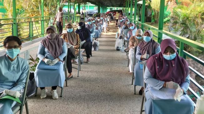 Lulus Kompetensi, 64 Mahasiswi Kebidanan Universitas Malahayati Siap Yudisi