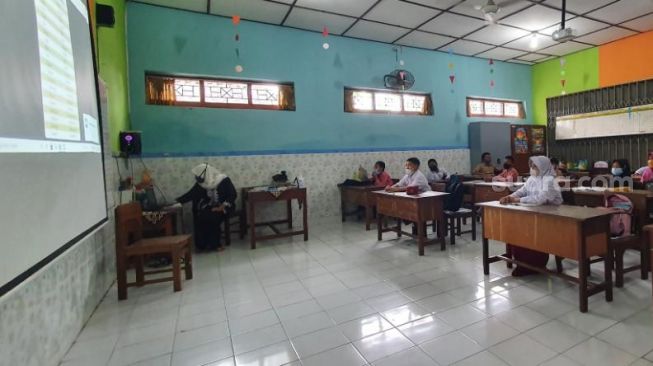 Cegah Gelombang Ketiga COVID-19, PTM di Bandar Lampung Diundur