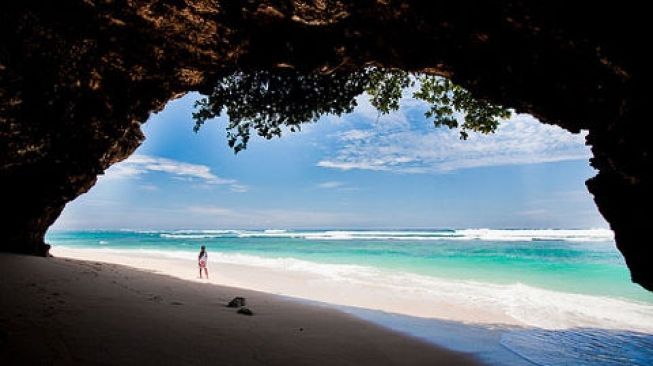 7 Pantai Keren Tempat Wisata Bali Terbaru, Jarang Didatangi Wisatawan