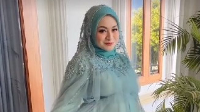 Nathalie Holscher Ngidam Aneh, Jam 3 Malam Minta Pergi ke Pantai