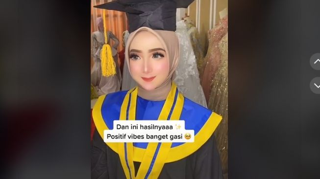 MUA dapat klien yang sering disebut berwajah mirip bocah (tiktok)