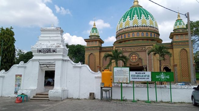 Mitos Larangan Rumah Lantai 2 di Kawasan Makam Sunan Bejagung