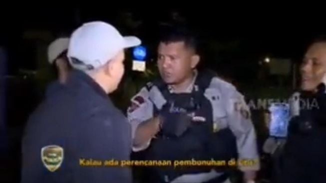 Polisi Artis Geledah Isi HP Warga, YLBHI: Langgar UU ITE dan Peraturan Polri Standar HAM