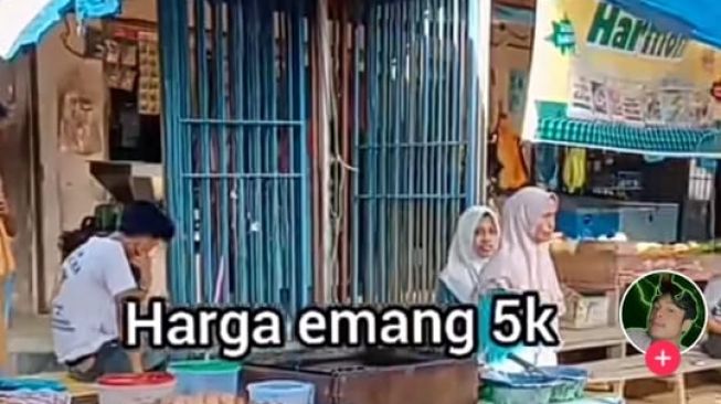 Jualan Martabak Aceh di Pasar, Pria Ini Bocorkan Omzet Fantastis yang Didapat Sebulan