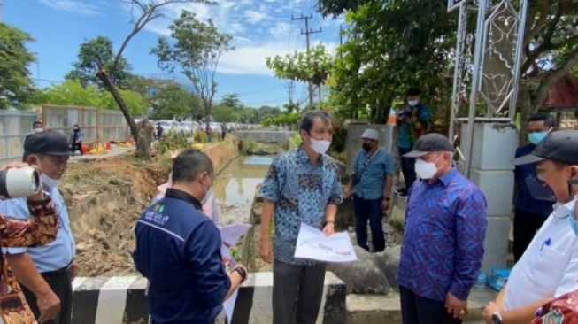 Atasi Banjir, Drainase di MT Haryono Balikpapan Dilebarkan dan Dikeruk