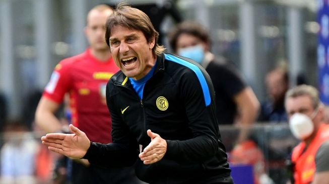 Mantan pelatih Inter Milan, Antonio Conte. [MIGUEL MEDINA / AFP]