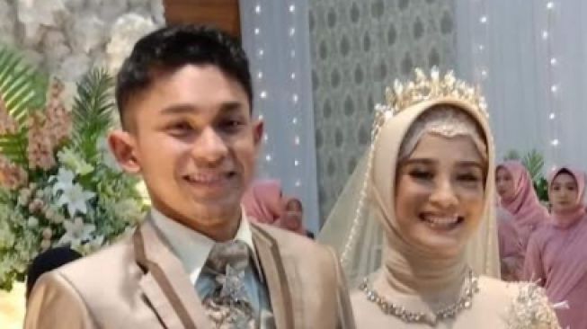 Potret Pernikahan Pebulu Tangkis Indonesia. [Facebook]