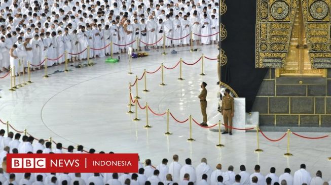 Dua WNI Pertama yang Masuk Masjidil Haram Usai Dibuka: Menangis, Merinding