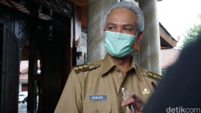 Reaksi Tak Terduga Ganjar Usai Serangan Rocky Gerung Bikin Gempar