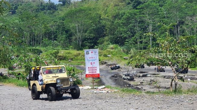 Merapi Erupsi, Wisata Jip Masih Beroperasi Namun Menolak Trip Area Berbahaya