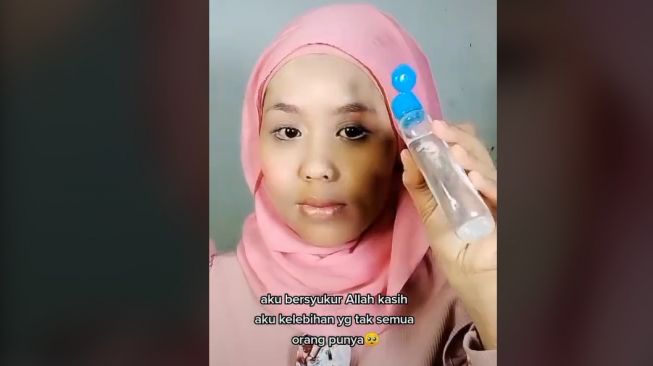 Viral MUA Tunjukan Skill Dewa Sulap Hidung Mancung (TikTok)