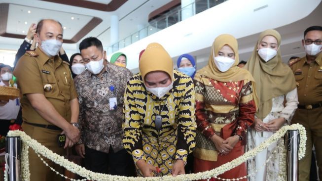 Bank Lampung Dukung Galeri Dekranasda Hadir di Dermaga Eksekutif Pelabuhan 