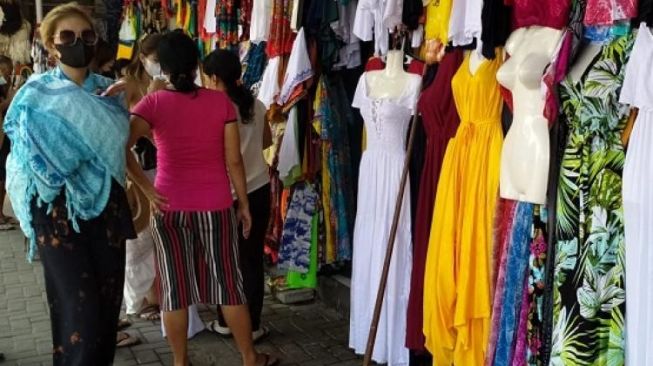 35 Tahun di Pasar Seni Legian, Jero Pipit Rindu Bule yang Bisa Belanja Jutaan Rupiah
