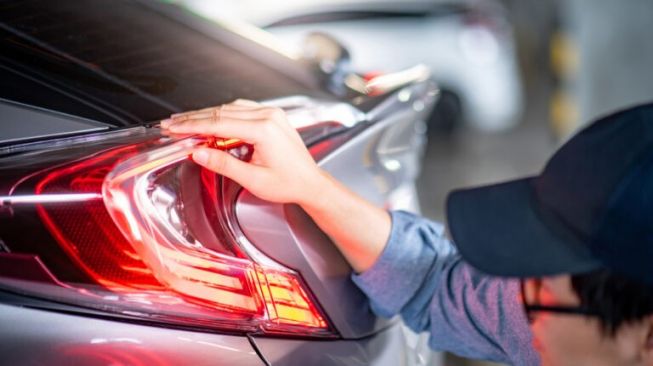 Membeli Mobil Bekas: Simak 5 Tips Aman Bagi Pemula Disini!