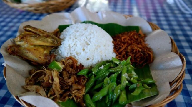 Mengenal Makanan Khas Lombok, Nasi Balap Puyung
