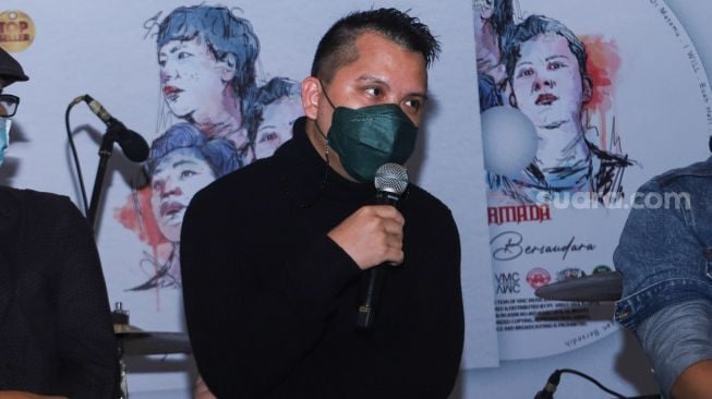 Andit Armada saat acara perilisan album terbaru Armada 'Kita Bersaudara' di Kemang Timur, Jakarta Selatan, Jumat (22/10/2021). [Suara.com/Alfian Winanto]