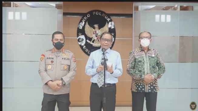 Ungkap Cerita Nasabah Pinjol Ilegal Bunuh Diri, Mahfud MD: Keluarganya Tetap Diteror