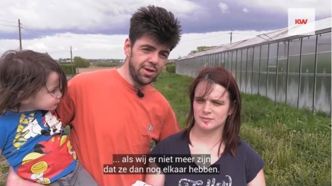 Pasangan Beri Nama 12 Anak Pakai 4 Huruf yang Sama (youtube.com/De Krant Van West-Vlaanderen)