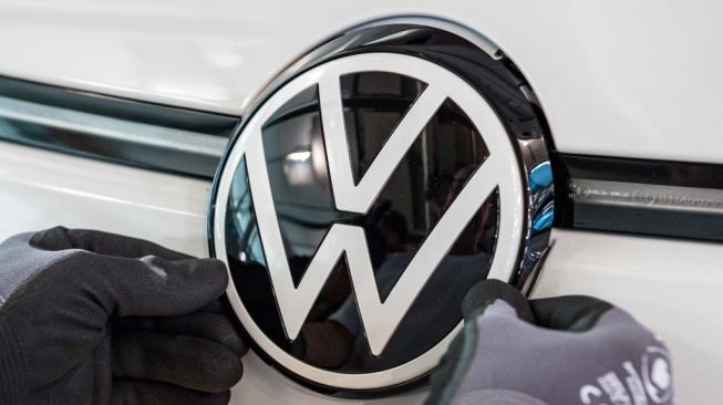 Ilustrasi logo Volkswagen.[Jens Schlueter/AFP]