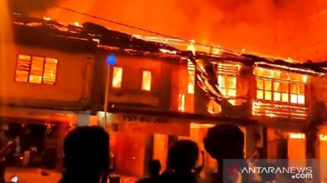 10 Ruko di Deli Serdang Sumut Terbakar