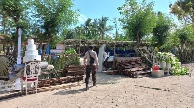 Pesta Pernikahan di Kupang Berakhir Ricuh, Tenda dan Kursi Dirusak OTK