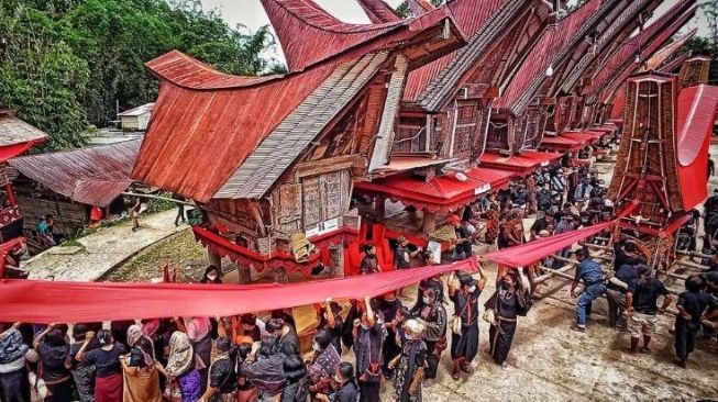 Jadwal Upacara Pemakaman Rambu Solo Terbesar Toraja Bulan Oktober - November 2021