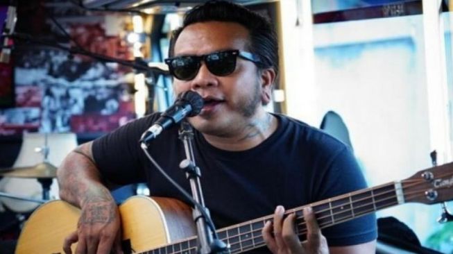 Erix Soekamti Galang Dana untuk Konservasi Orangutan dan Alam