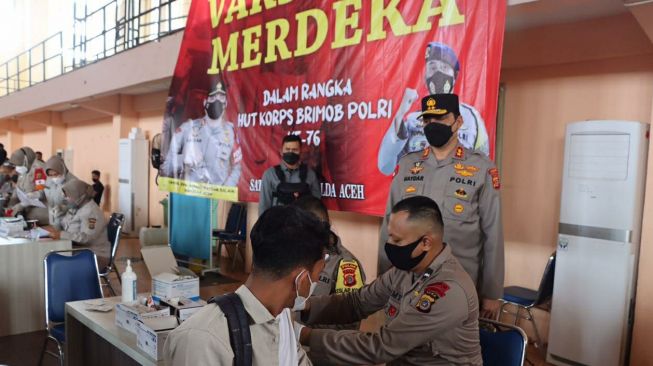 Polda Aceh Vaksin 20.350 Orang di 332 Titik.