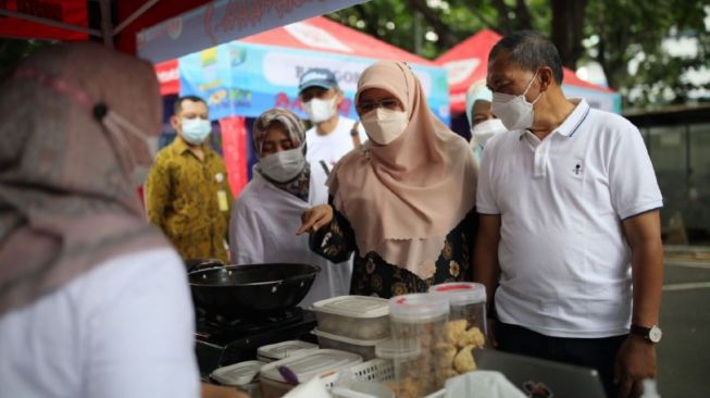 Balai Kota Diserang Tukang Batagor dan Seblak, Wali Kota Bandung: Sudah Saatnya Bangkit