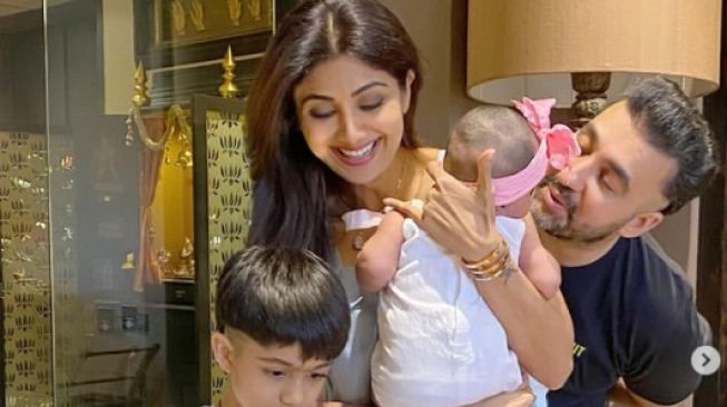 Anak Seleb Bollywood Terkenal Sejak Balita. [Instagram/theshilpashetty]