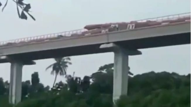 Kereta LRT Jabodebek Tabrakan di Ruas Munjul, Adhi Karya Buka Suara