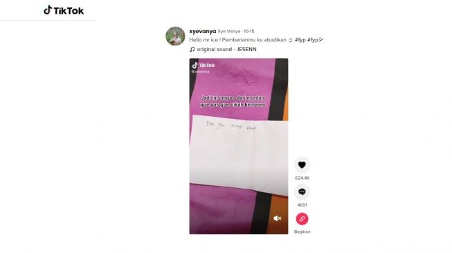 Amplop dari mantan. [TikTok]