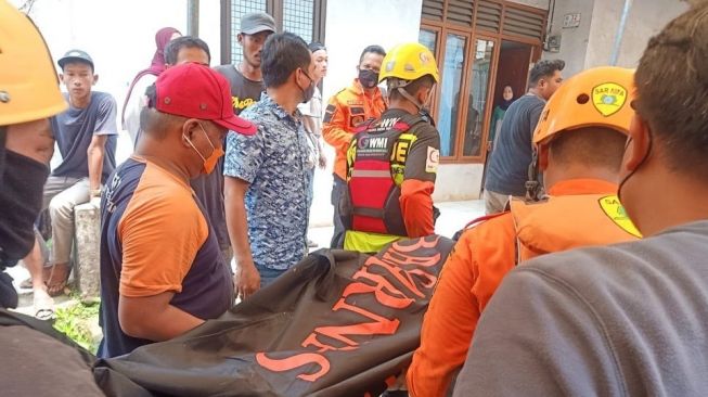 Tenggelam di Kali Angke Serpong, Tim SAR Gabungan Temukan Jasad Bocah 5 Km dari TKP