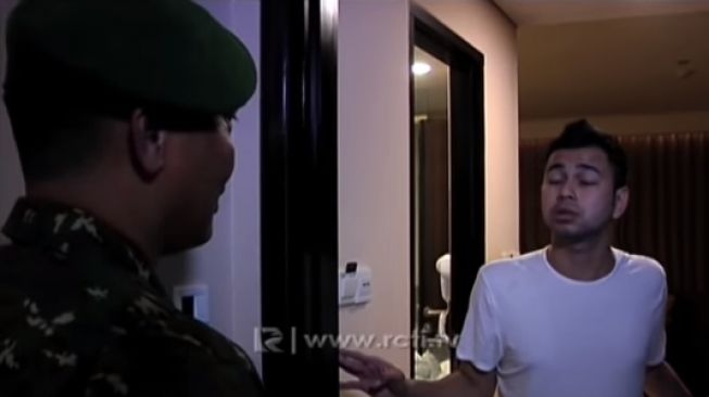 Raffi Ahmad digerebek tentara (YouTube.com)