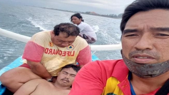 Nyaris Tenggelam di Pantai Biaung Bali, Petrus Sebut Arus Kuat Seperti Ada yang Menarik