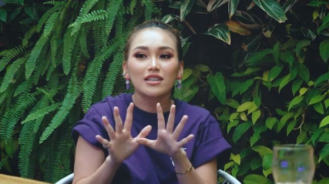 Ayu Ting Ting Datangi Polda Metro, Siapa Lagi yang Akan Dilaporkan?