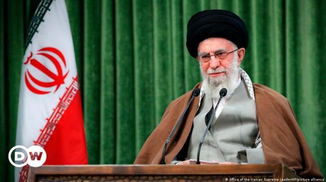 Ayatollah Khamenei Desak Dunia Arab Batalkan Normalisasi Dengan Israel