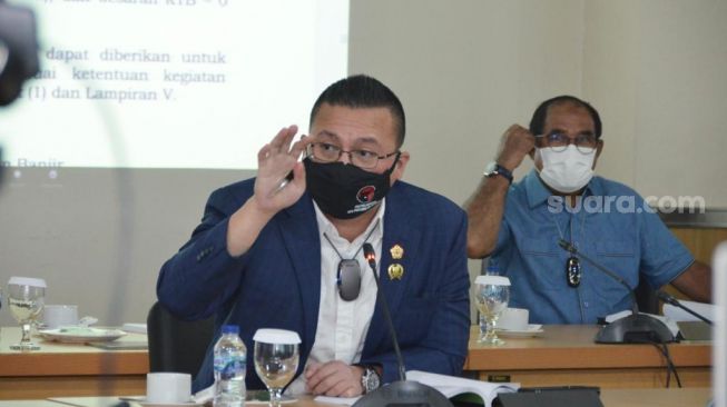 Anggota DPRD DKI Jakarta fraksi PDI-Perjuangan, Hardiyanto Kenneth. (Suara.com/Fakhri)