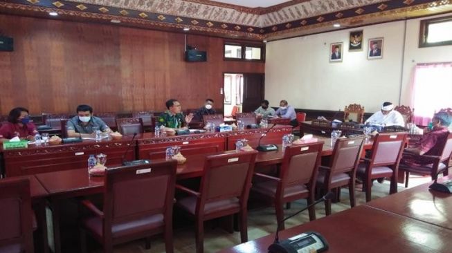 Kisruh Pencairan Bansos, DPRD Tabanan Panggil Dinsos