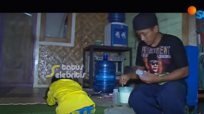 Suami almarhumah Lina Jubaedah, Teddy Pardiyana [YouTube/Surya Citra Televisi (SCTV)]